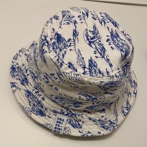 Frankie’s Bikinis blue & white bucket hat - Size XS/S